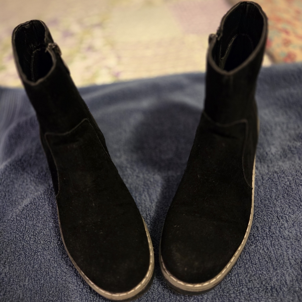 Seven7 Black Ankle Boots